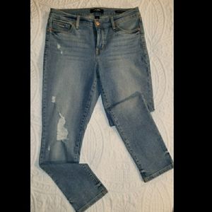 Nine West sz 4 skinny cropped jeans